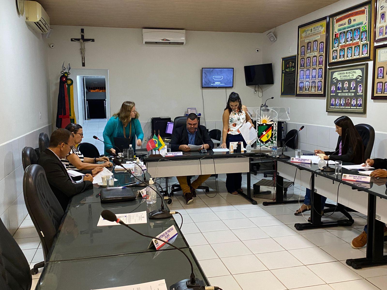 Vereadores de Camalaú se reúnem em mais uma sessão e aprovam projetos