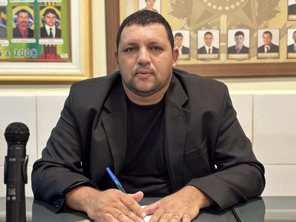 Câmara de Camalaú aprova série de requerimentos durante 3ª Sessão Ordinária na última sexta (13) Câmara de Camalaú aprova série de requerimentos durante 3ª Sessão Ordinária na última sexta (13)